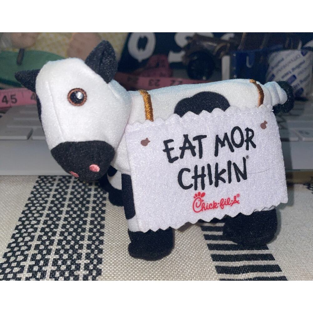 2020 Chick-Fil-A “ EAT MOR CHIKIN” Promotional Cow Mascot Plush Pre-Owned